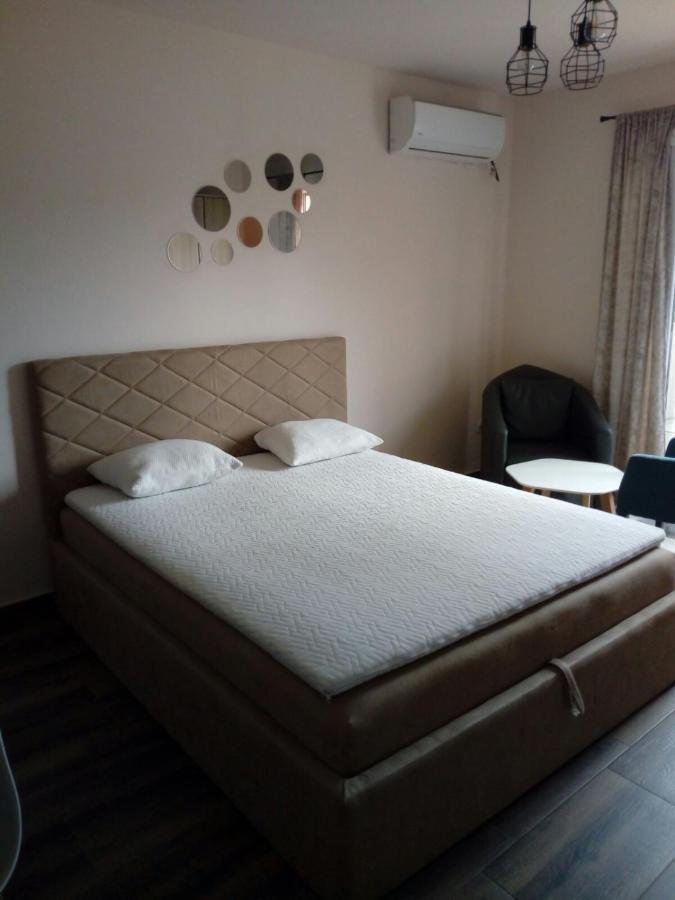 Apartment Petra Tivat Exterior photo