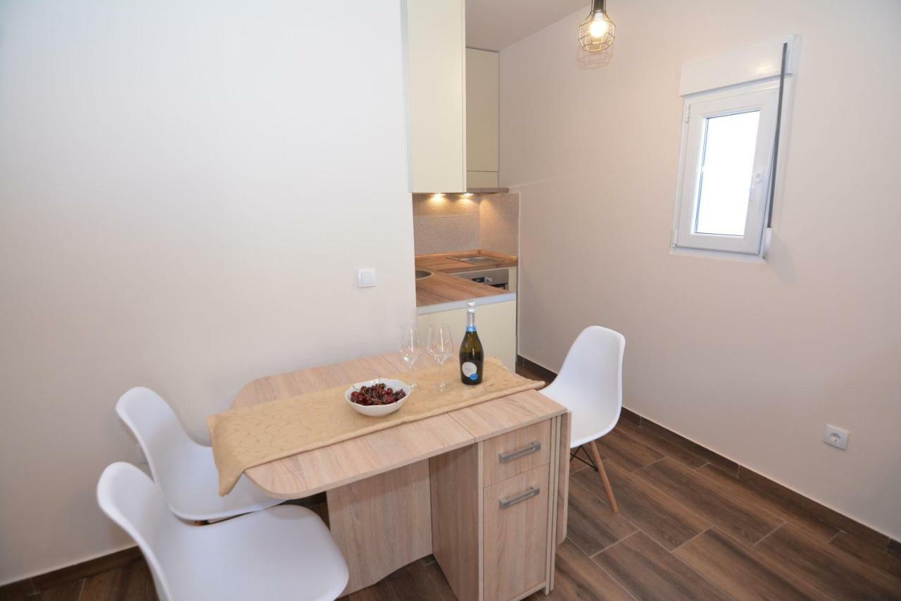 Apartment Petra Tivat Exterior photo